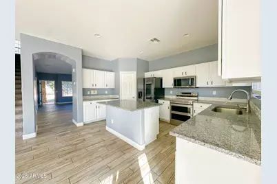 9427 W Elwood Street, Tolleson, AZ 85353 - Photo 7