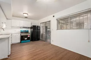 2533 W Rose Ln, Phoenix, AZ 85017 - Photo 11