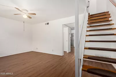 2533 W Rose Lane, Phoenix, AZ 85017 - Photo 9