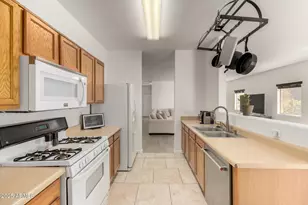 864 E Silversmith Trail, San Tan Valley, AZ 85143 - Photo 11