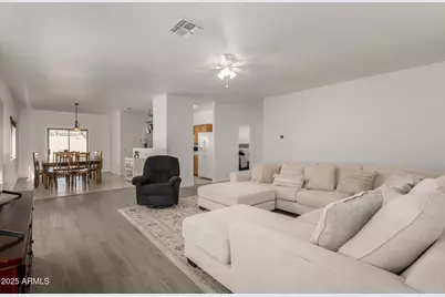 864 E Silversmith Trail, San Tan Valley, AZ 85143 - Photo 5