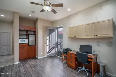 8218 E Mountain Spring Road, Scottsdale, AZ 85255 - Photo 23