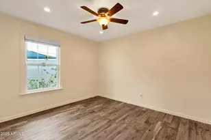 4560 E Sunrise Dr, Phoenix, AZ 85044 - Photo 33