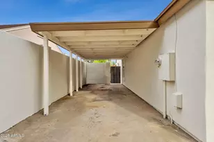 4560 E Sunrise Dr, Phoenix, AZ 85044 - Photo 5