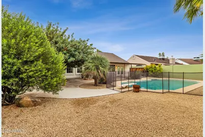 4560 E Sunrise Drive, Phoenix, AZ 85044 - Photo 39