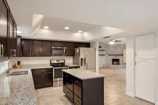 6242 E Hearn Rd, Scottsdale, AZ 85254 - Photo 9