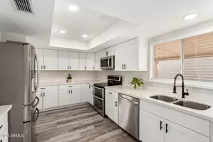 26422 S New Town Dr, Sun Lakes, AZ 85248 - Photo 11