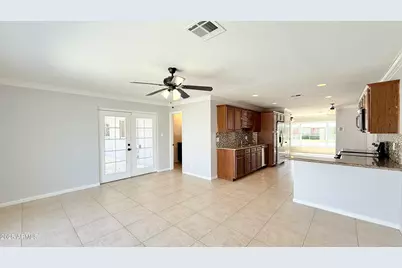 8608 E Vernon Avenue, Scottsdale, AZ 85257 - Photo 5
