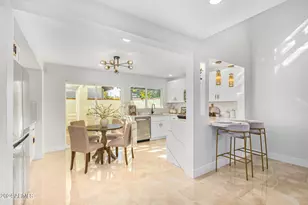 5712 N Scottsdale Rd, Paradise Valley, AZ 85253 - Photo 9