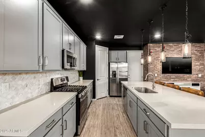 4301 E Bradford Avenue, San Tan Valley, AZ 85143 - Photo 15