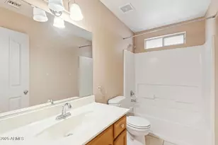 9561 W Hartigan Ln, Arizona City, AZ 85123 - Photo 13