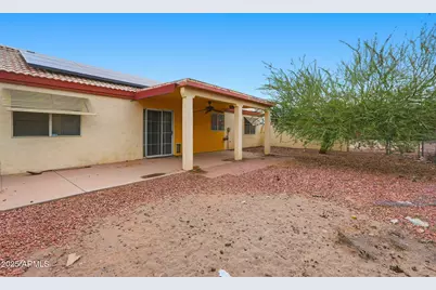 9561 W Hartigan Lane, Arizona City, AZ 85123 - Photo 15