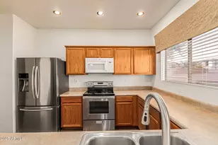 1096 E Parkview Ct, Gilbert, AZ 85295 - Photo 17