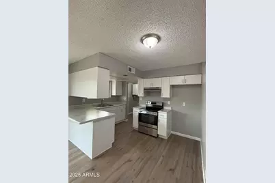 19839 N 6th Drive, Phoenix, AZ 85027 - Photo 5