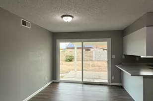 19839 N 6th Dr, Phoenix, AZ 85027 - Photo 3