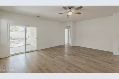 3877 S Coach House Drive, Gilbert, AZ 85297 - Photo 5