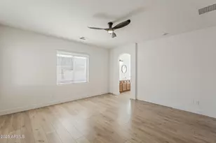 3877 S Coach House Dr, Gilbert, AZ 85297 - Photo 27