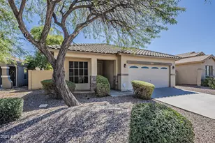 3877 S Coach House Dr, Gilbert, AZ 85297 - Photo 3