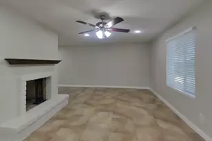 8434 S 19th St, Phoenix, AZ 85042 - Photo 3