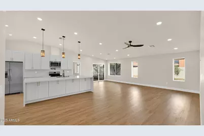 116 E Helena Drive, Phoenix, AZ 85022 - Photo 5