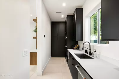 3721 E Piccadilly Road, Phoenix, AZ 85018 - Photo 21