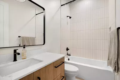 3721 E Piccadilly Road, Phoenix, AZ 85018 - Photo 33