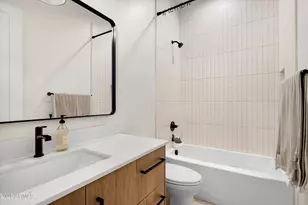 3721 E Piccadilly Rd, Phoenix, AZ 85018 - Photo 33