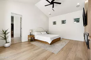 3721 E Piccadilly Rd, Phoenix, AZ 85018 - Photo 23