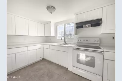 1927 E Sheridan Street #B, Phoenix, AZ 85006 - Photo 1