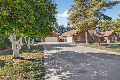 2306 N Hall Circle, Mesa, AZ 85203 - Photo 5