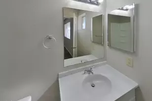 8427 W Orchid Ln, Peoria, AZ 85345 - Photo 9