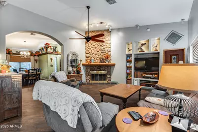 23712 N 104th Avenue, Peoria, AZ 85383 - Photo 11