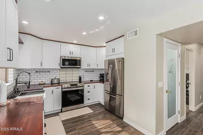 16647 W Sandra Lane, Surprise, AZ 85388 - Photo 9