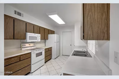 16828 N 108th Avenue, Sun City, AZ 85351 - Photo 13