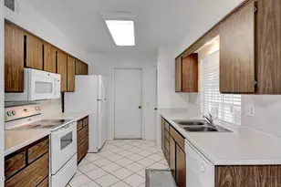 16828 N 108th Ave, Sun City, AZ 85351 - Photo 3