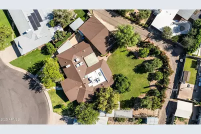 2047 W Cambridge Avenue, Phoenix, AZ 85009 - Photo 43