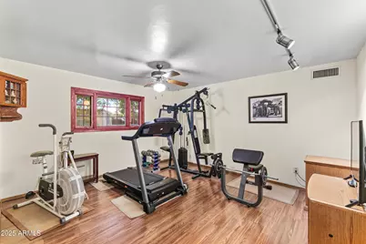 2047 W Cambridge Avenue, Phoenix, AZ 85009 - Photo 23