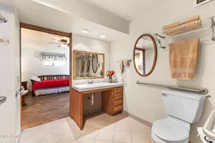 2047 W Cambridge Ave, Phoenix, AZ 85009 - Photo 15