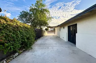 8644 W Mountain View Rd, Peoria, AZ 85345 - Photo 1