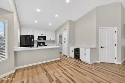 6831 S Oakmont Drive, Chandler, AZ 85249 - Photo 7