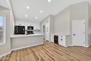 6831 S Oakmont Dr, Chandler, AZ 85249 - Photo 7