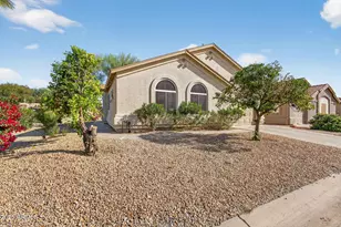 6831 S Oakmont Dr, Chandler, AZ 85249 - Photo 1