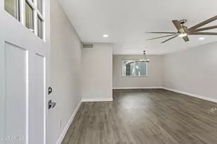 1627 E Newport Dr, Tempe, AZ 85282 - Photo 11