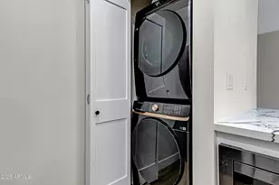 1627 E Newport Dr, Tempe, AZ 85282 - Photo 9