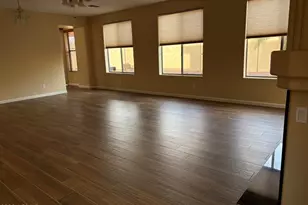 13852 W Banff Ln, Surprise, AZ 85379 - Photo 7