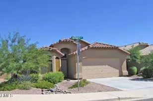 712 E Marigold Pl, San Tan Valley, AZ 85143 - Photo 1