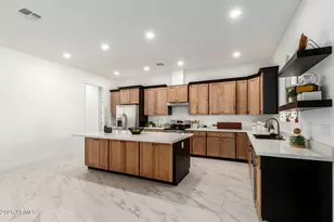 3219 S 198th Ln, Buckeye, AZ 85326 - Photo 9