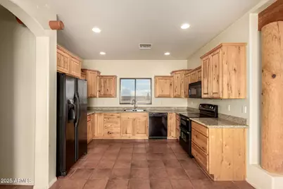 30428 N 208th Drive, Wittmann, AZ 85361 - Photo 11