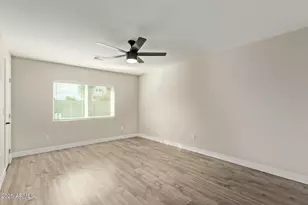 8542 N 42nd Dr, Phoenix, AZ 85051 - Photo 17