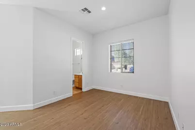 2413 W Sienna Bouquet Place, Phoenix, AZ 85085 - Photo 37